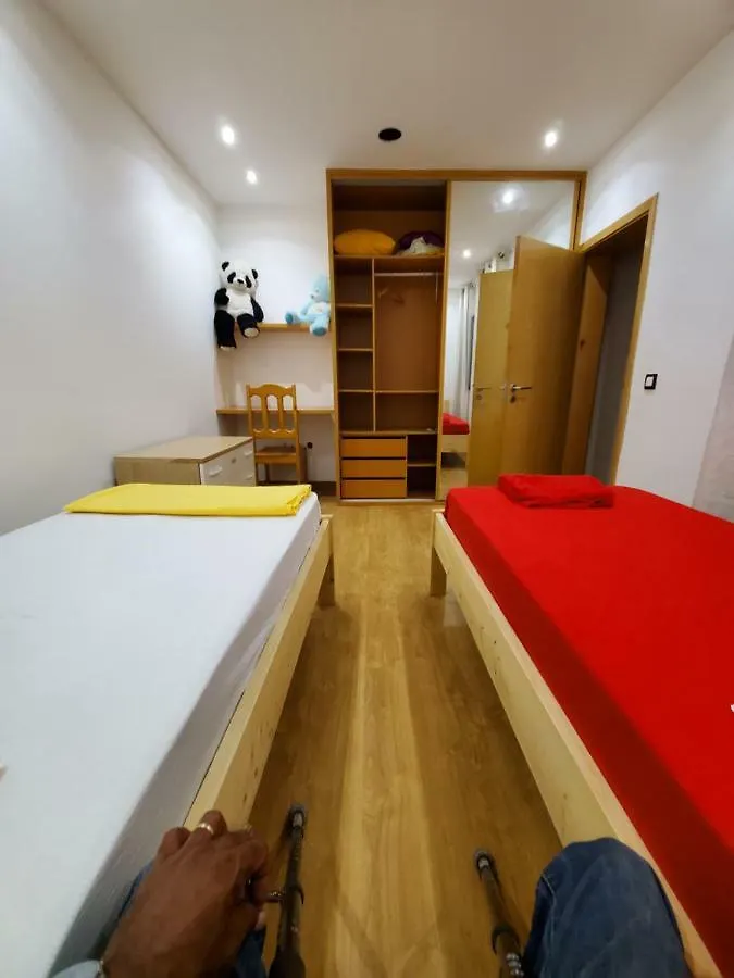 Apto Duarte T2 Praia Apartment